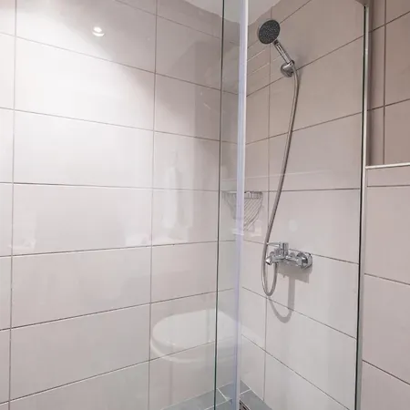 Hotel apartamentowy Viking Express 3*